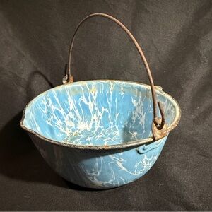 Vintage Blue Marbled Enamelware Spouted Bowl with Handle